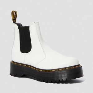 2976 smooth leather platform chelsea boots